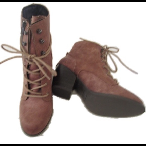 Mojo Moxy Shoes - Dolce by Mojo Moxy Joelle Ankle Boots NWOT